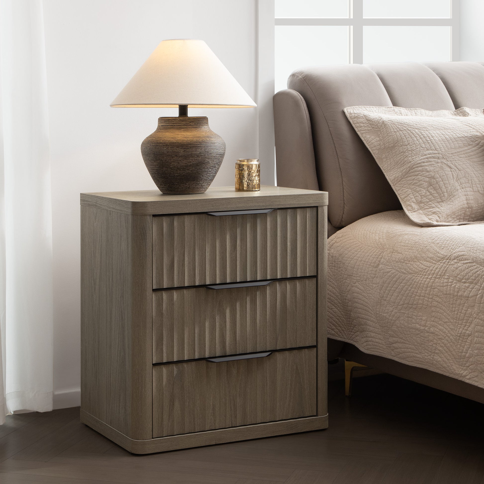 Cas Nightstands, 3 Drawers